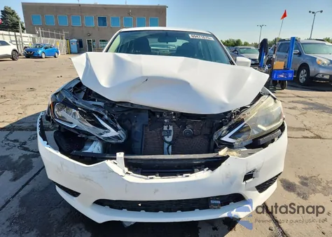2018 Nissan Sentra S z USA, uszkodzony, nr VIN 3N1AB7AP8JY257713
